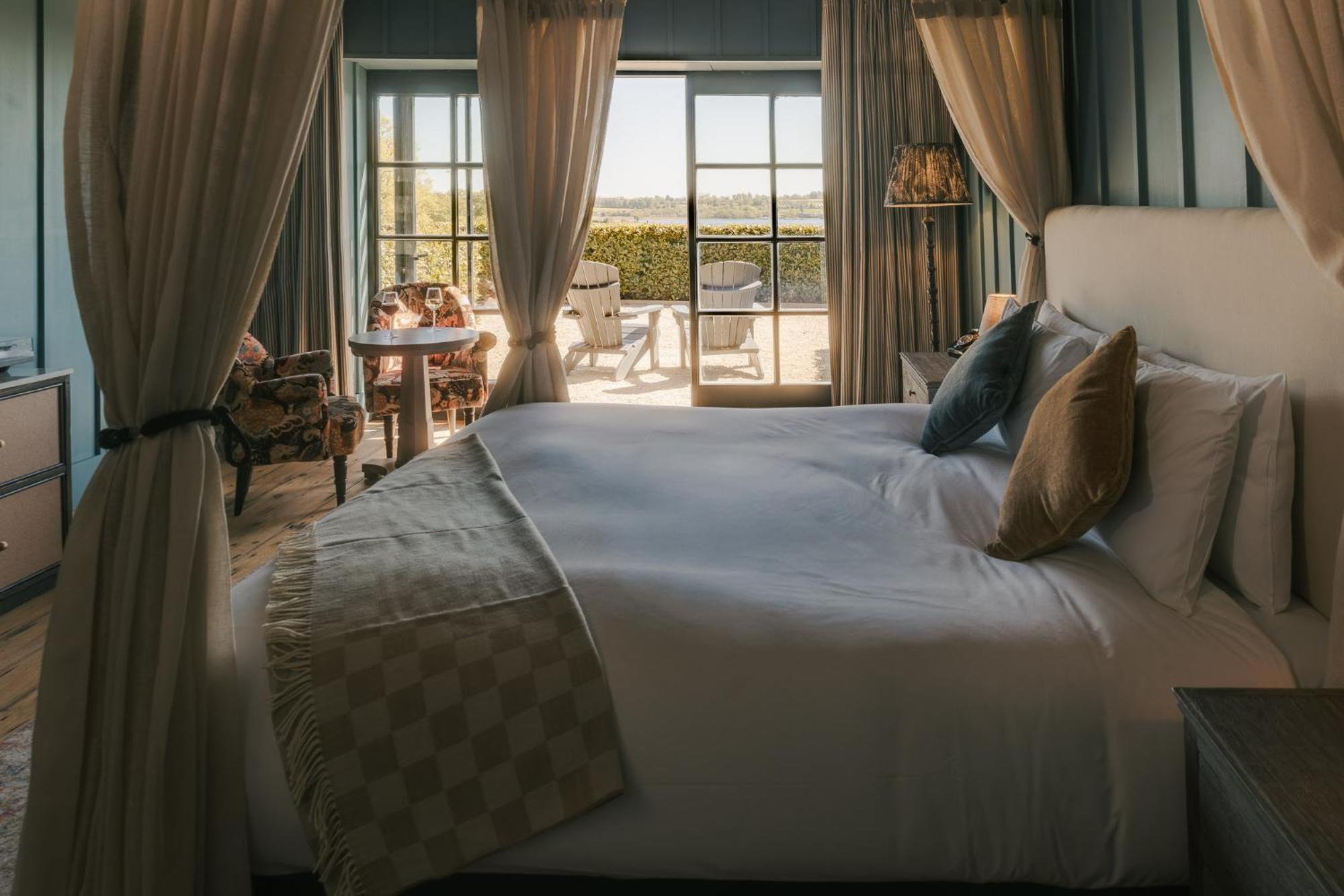 Junior Suite,1769505565:JPEG